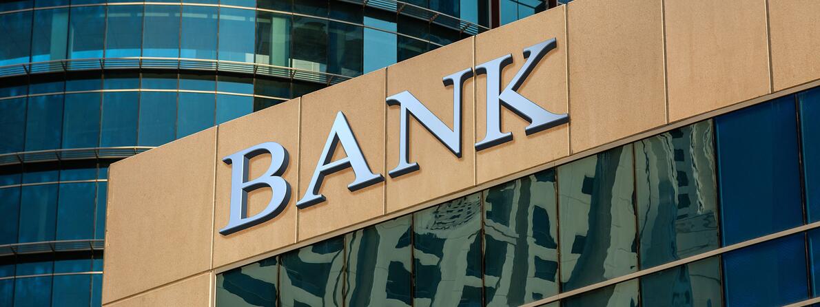 iStock-640267784-Bank-Building Bank Building